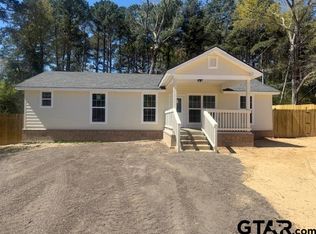104 Parnell Dr, Henderson, TX 75654
