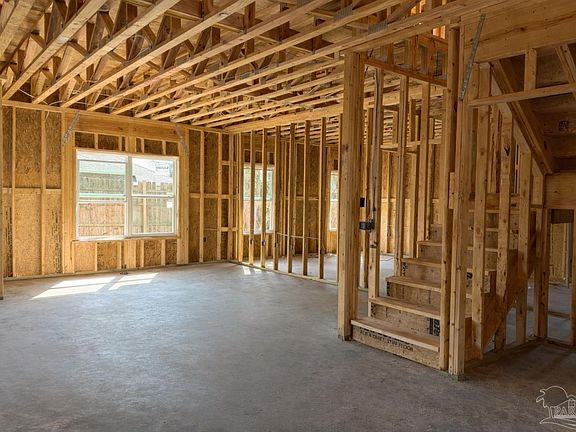 5th image of 2192 Wind Trace Rd N