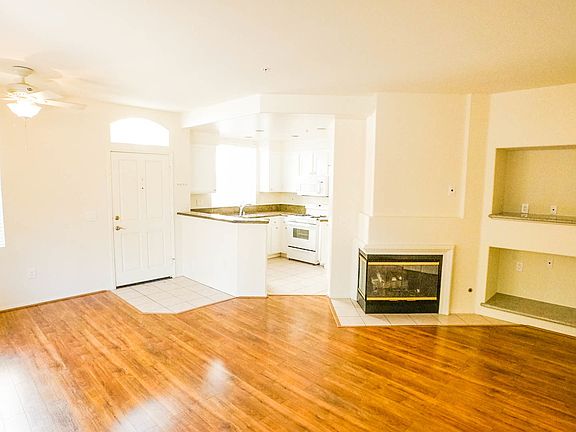5th image of 2675 Dunstan Dr