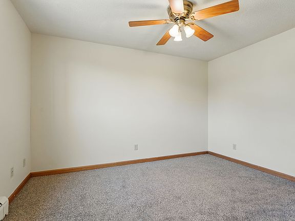 5th image of 440 Brad St #4
