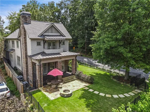 209 Peachtree Way NE, Atlanta, GA 30305