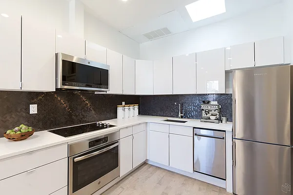 Rented by Halstead Real Estate | media 14