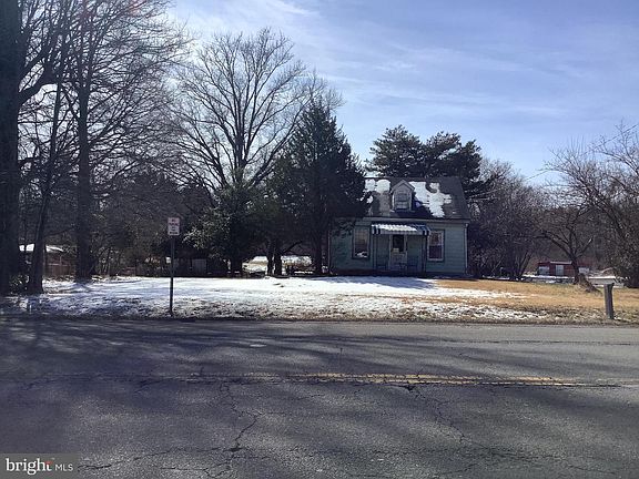 2nd image of 7705 Old Alexandria Ferry Rd