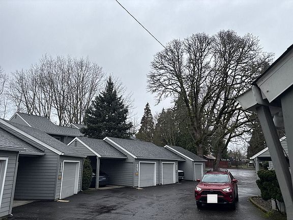 4th image of 12900 SW 5th St