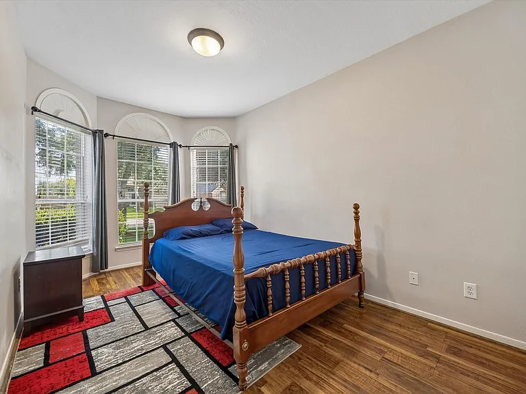 21702 Cozy Hollow Ln — Photo 12