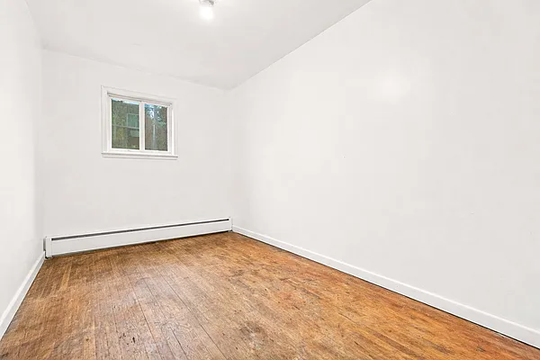 Sold by Mitra Hakimi Realty Group, LLC | media 8