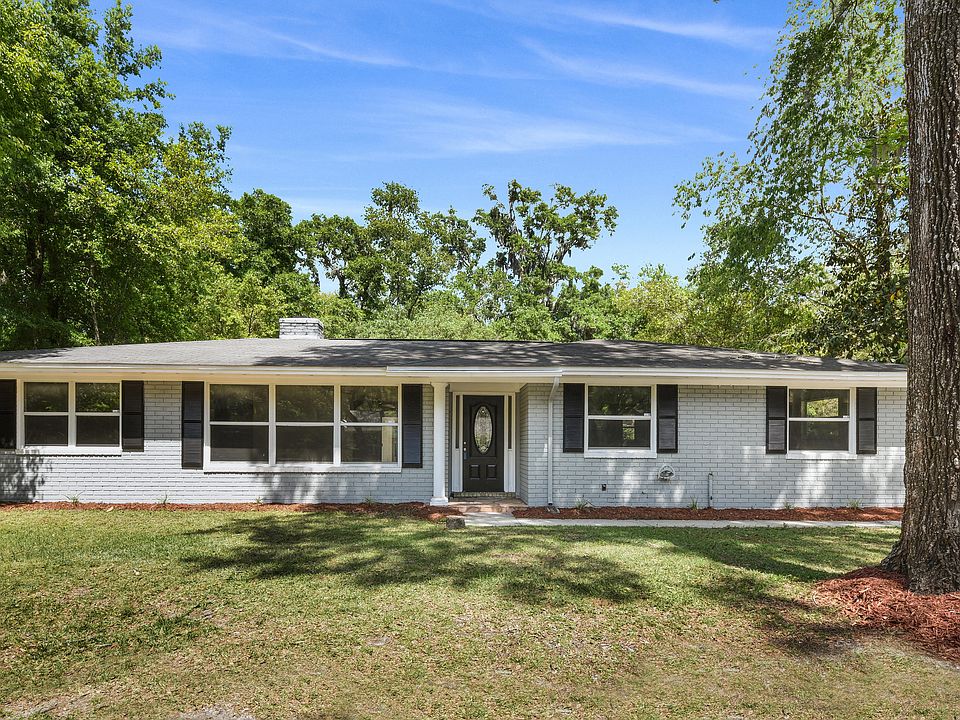 1st image of 2767 Birchwood Dr