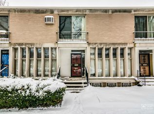 5466 S Blackstone Ave, Chicago, IL 60615