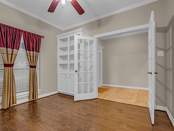 4th image of 3931 Bolivia Dr