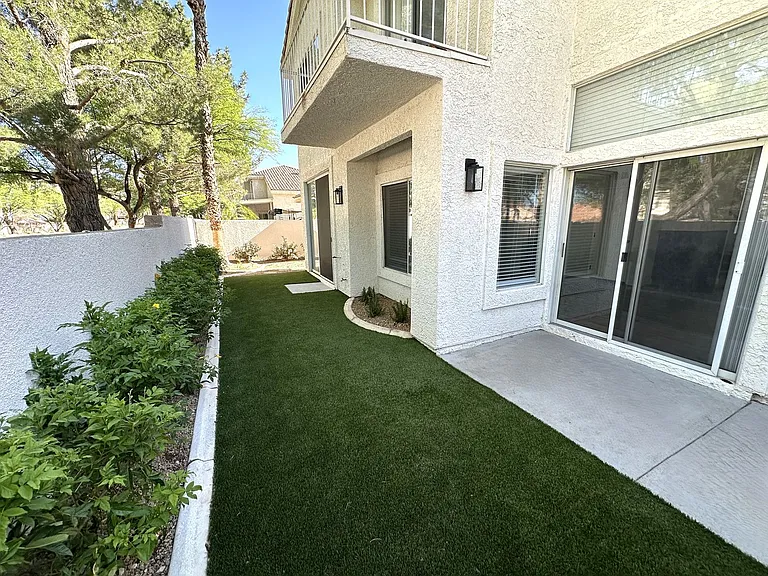 2536 Golden Sands Dr — Photo 32