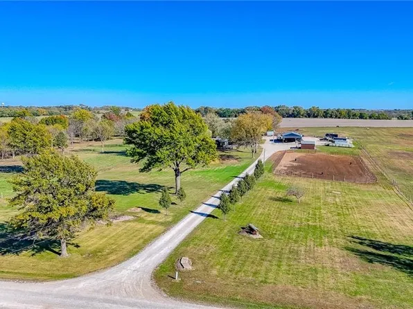 833 SW 1101st Rd, Holden, MO 64040