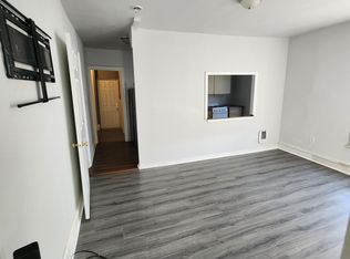 11 E Elm St, Norristown, PA 19401
