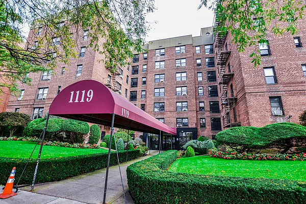 Sold by Remax Edge | media 1