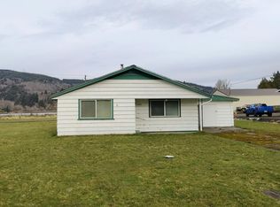 2249 Michigan Ave, Raymond, WA 98577