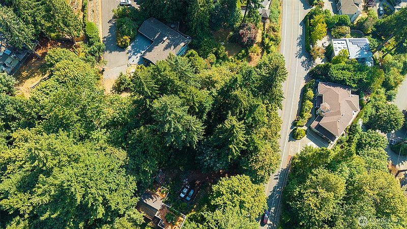 4th image of 20 XX 192nd Avenue SE