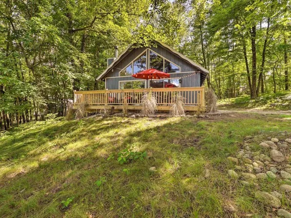 12155 Dubois Dr, Stanwood, MI 49346