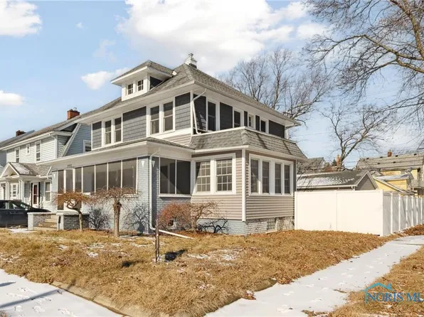 2402 Charlestown Ave, Toledo, OH 43613