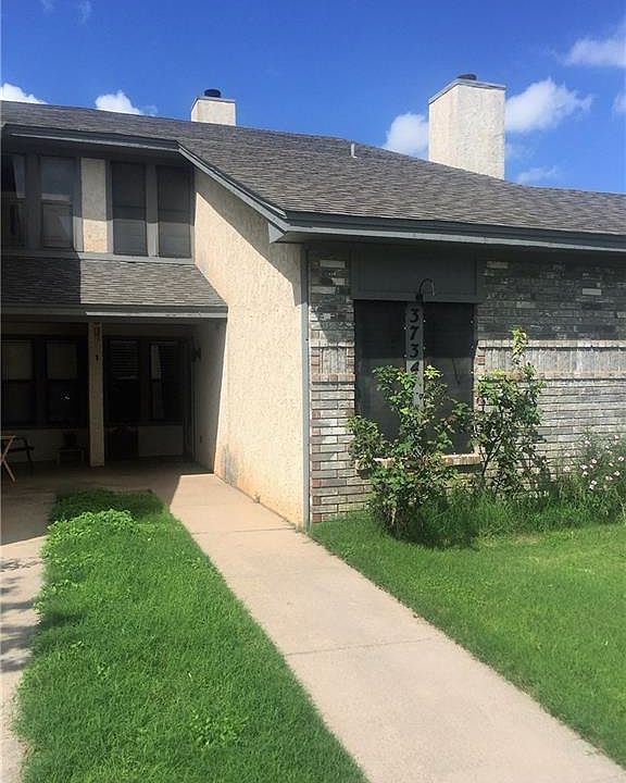1st image of 3734 Crossroads Dr