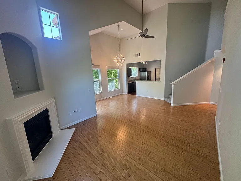 5350 Dunlay Dr #814 — Photo 6