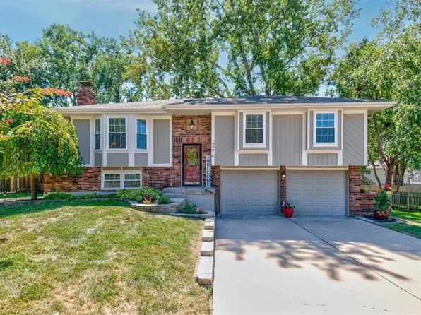 1625 SE 5th Ter, Lees Summit, MO 64063