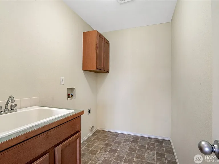11316 184th St E — Photo 14