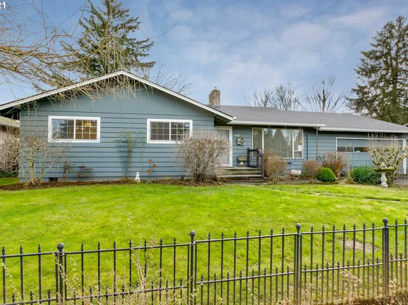 18042 SE Clay St, Portland, OR 97233