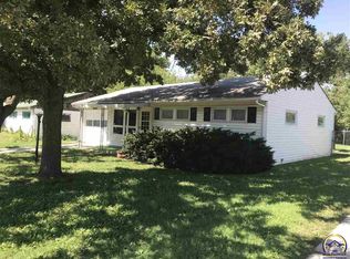 508 SE 37th St, Topeka, KS 66605