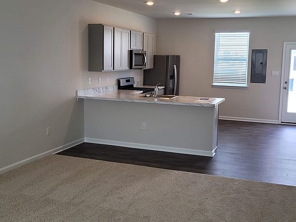 2nd image of 105 Riverwalk Ter