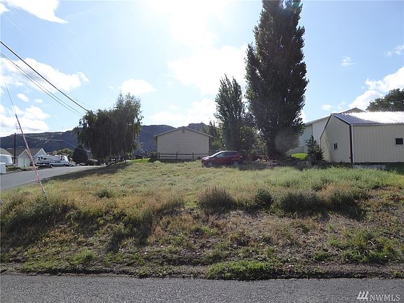 2nd image of 11 Electric Blvd