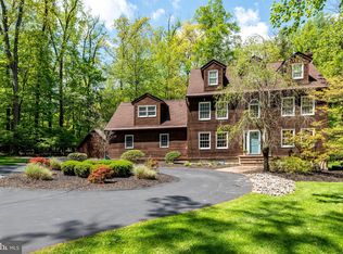 571 Hollow Rd, Radnor, PA 19087