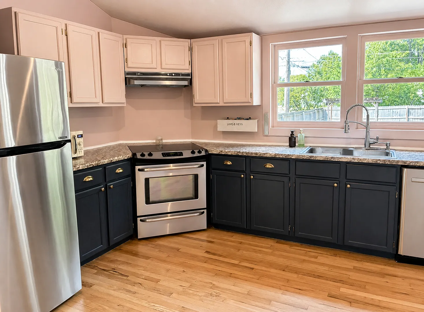Charming 2-Bedroom Rental in Huntsville's Five Points Area! — Photo 2