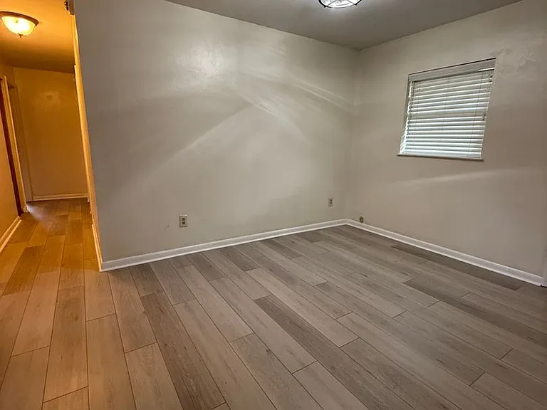 15615 NW 138th Dr — Photo 9