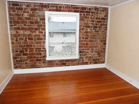 Fir Floor in Bedroom