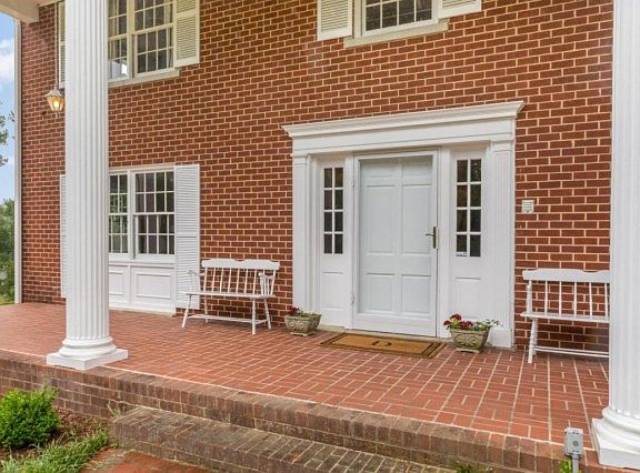 5th image of 8 Lynncrest Dr