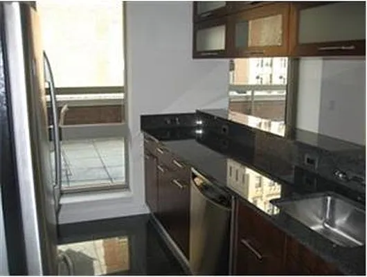 Rented by Douglas Elliman | media 31