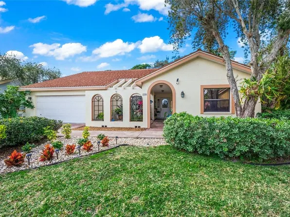 3709 Surrey Ln, Sarasota, FL 34235