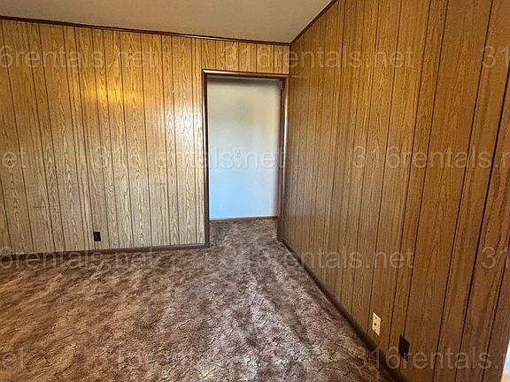 2nd image of 208 Ohio St