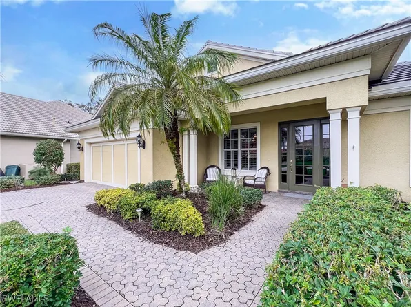 3290 Shady Bnd, Fort Myers, FL 33905