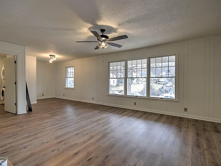 424 W Maple St #2 — Photo 22