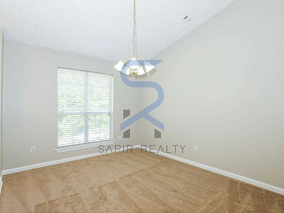 4th image of 3912 Old Ivy Ct