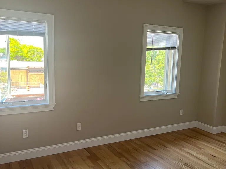 14 Church St #2B — Photo 3