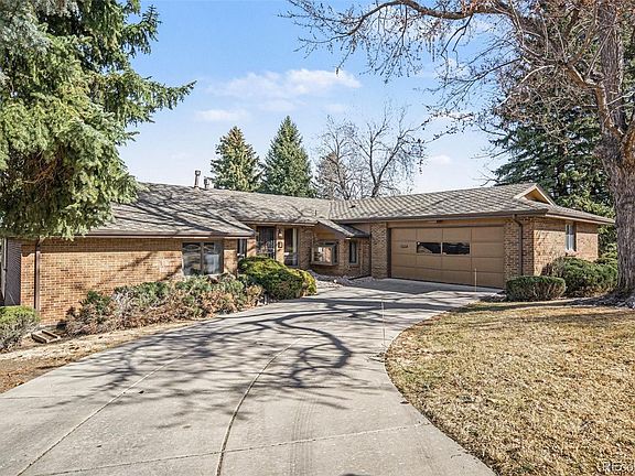 3rd image of 2615 Oak Drive #1