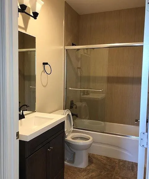 9951 Marcus Ave #103 — Photo 17