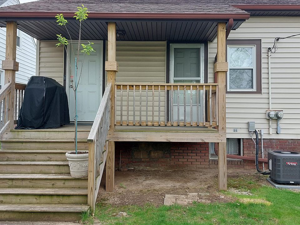 1st image of 8306 Fernhill Ave #2