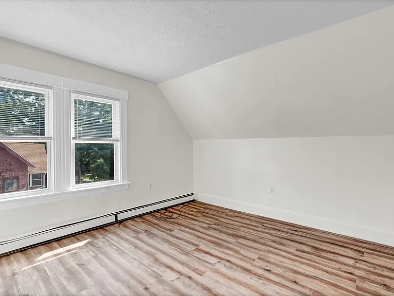 66 Evergreen Ave #3 — Photo 11