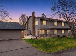 4702 Grenada Point, Eagan, MN 55122