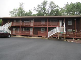 101 Main St APT 2, Stockertown, PA 18083