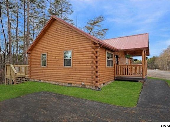 2nd image of 1150 Pinyon Cir