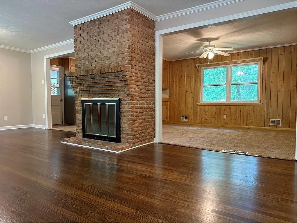 4 bed, 3.0 bath, 1732 sqft, $2,300 — Photo 3