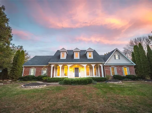 233 Forest Ct, Edwardsville, IL 62025